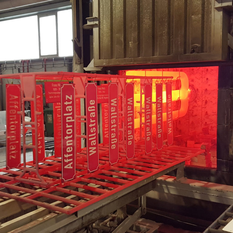 produktion_brennofen-1024x1024-768x768